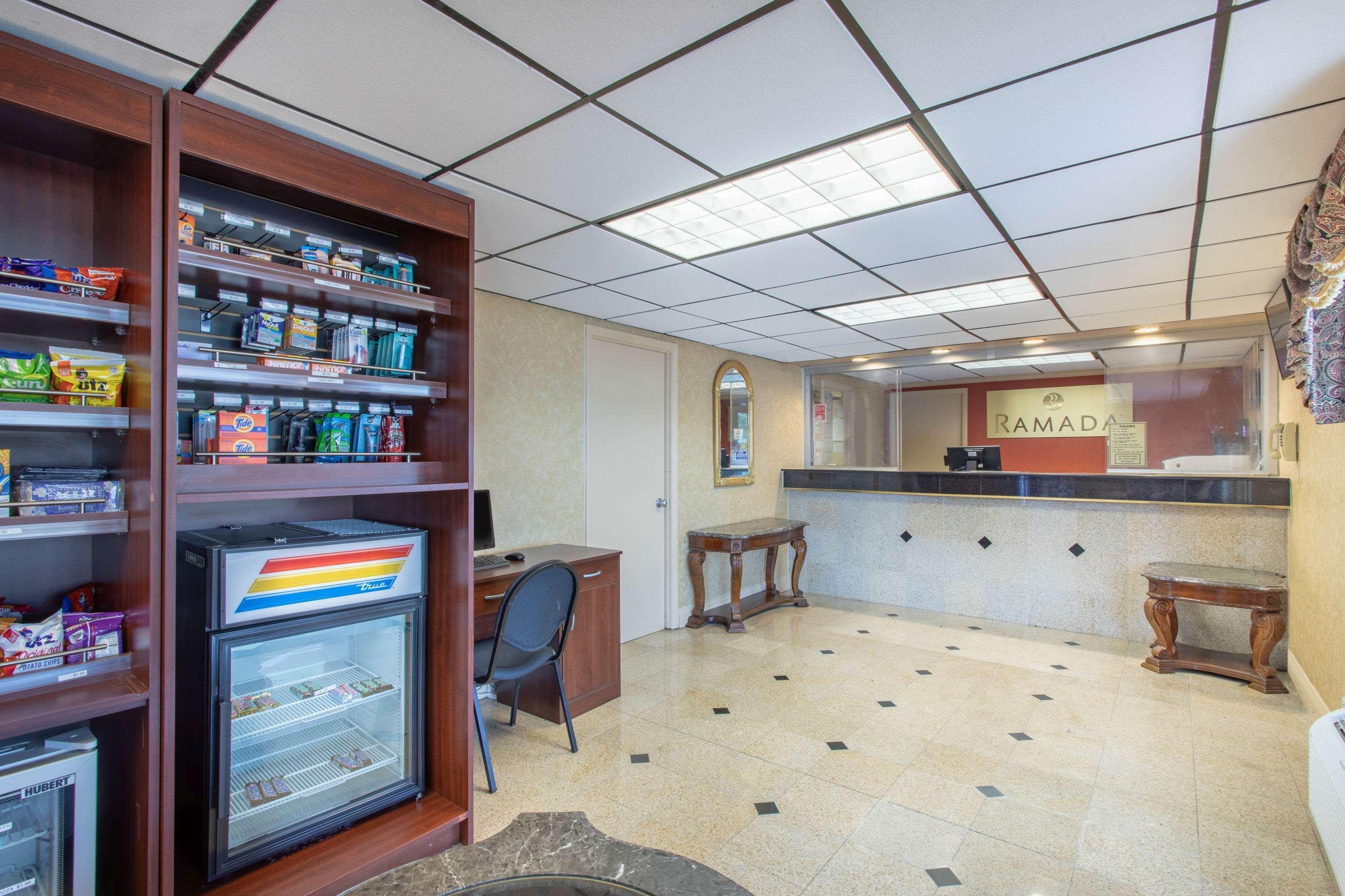 Ramada Limited Cockeysville Exteriör bild