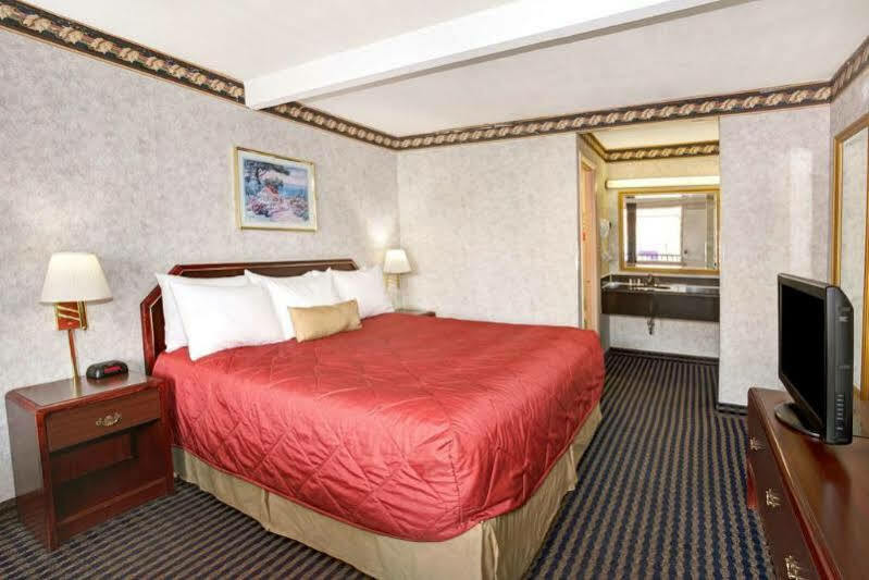 Ramada Limited Cockeysville Exteriör bild